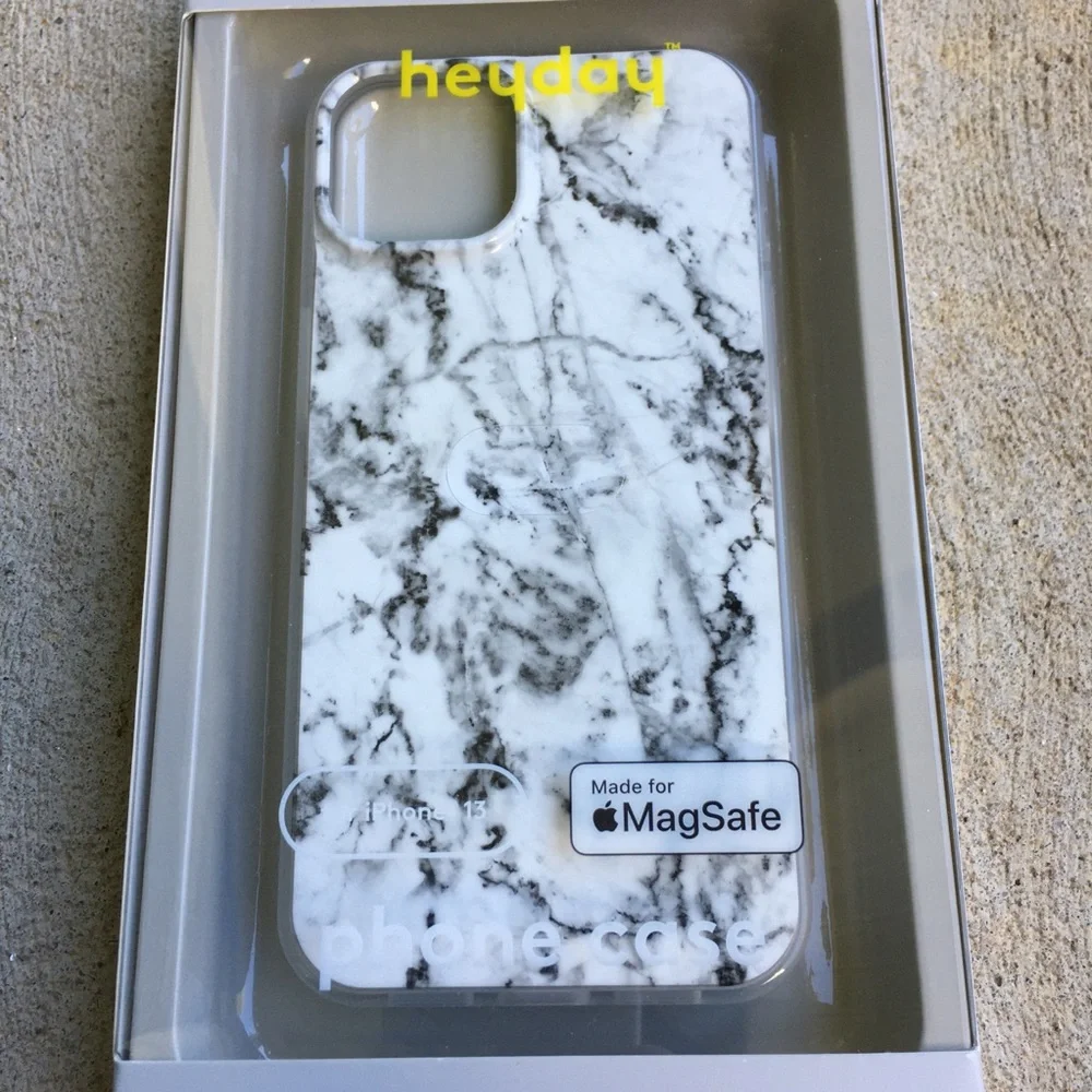 NTW iPhone 13 MagSafe phone case